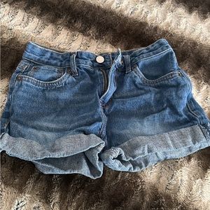 Big girls Levi shorts